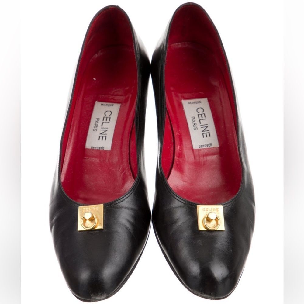 Celine 2019 Black Leather Pumps/Shoes w/Gold Logo Accent Size: 4.5 (IT 34.5)